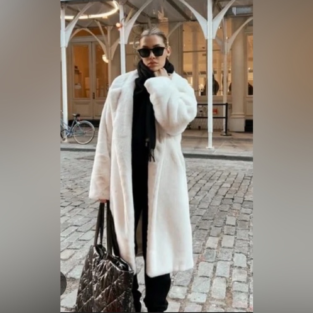 NWT Alo Yoga Oversized Sherpa Trench Teddy Coat - Ivory - Picture 4 of 13